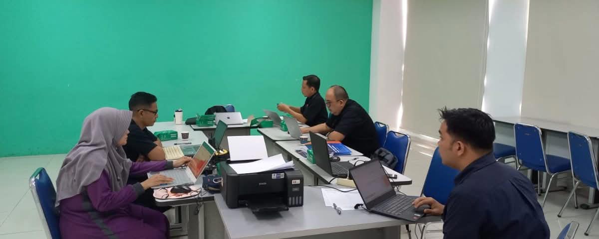 Pelaksanaan Audit Mutu Internal di Batam Tourism Polytechnic: Program Studi Manajemen Divisi Kamar Sebagai Auditee Pelaksanaan Audit Mutu Internal di Batam Tourism Polytechnic: Program Studi Manajemen Divisi Kamar Sebagai Auditee
