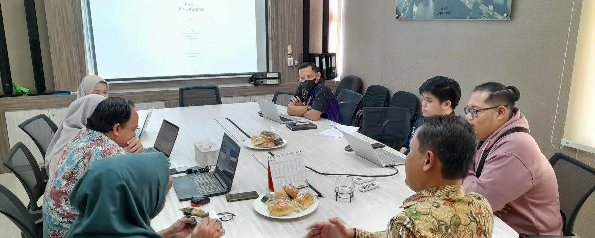 Meningkatkan Efisiensi Penelitian dan PkM: Rapat Tinjauan Manajemen Tindak Lanjut Integrasi Alur ke SIAP Meningkatkan Efisiensi Penelitian dan PkM: Rapat Tinjauan Manajemen Tindak Lanjut Integrasi Alur ke SIAP